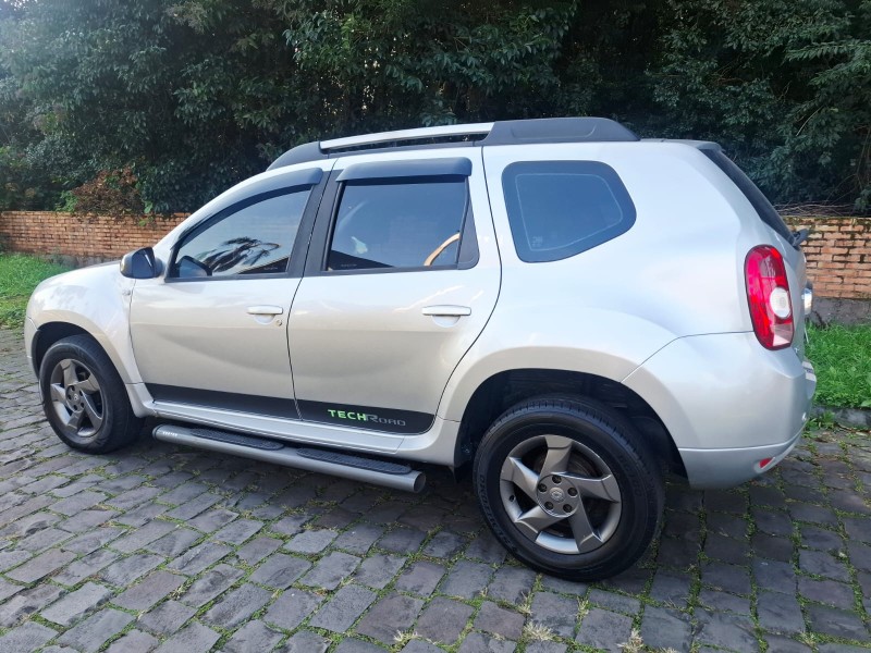 DUSTER RENAULT DUSTER 1.6 TECH ROAD DYNAMIQUE 4X2 16V FLEX 4P MANUAL - 2014 - CAXIAS DO SUL