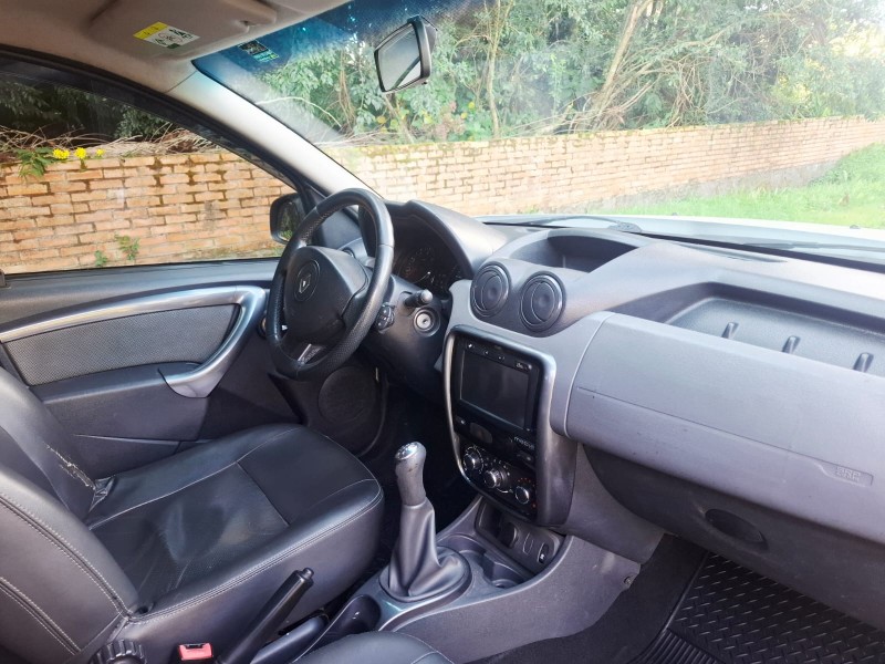 DUSTER RENAULT DUSTER 1.6 TECH ROAD DYNAMIQUE 4X2 16V FLEX 4P MANUAL - 2014 - CAXIAS DO SUL