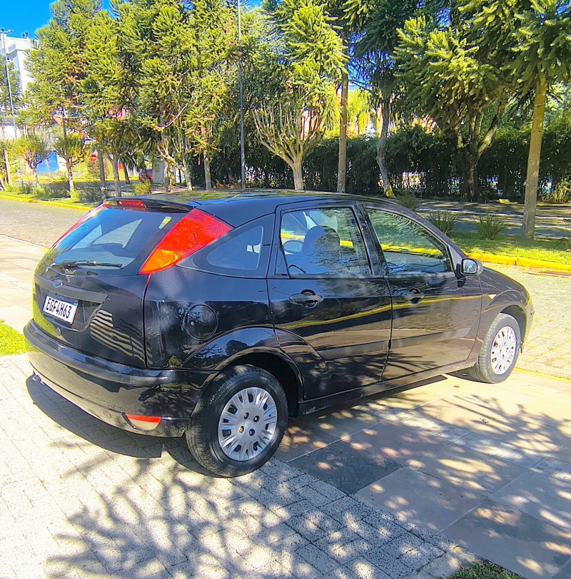 FOCUS 1.6 GLX 8V FLEX 4P MANUAL - 2009 - FARROUPILHA