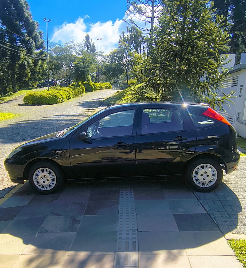 FOCUS 1.6 GLX 8V FLEX 4P MANUAL - 2009 - FARROUPILHA