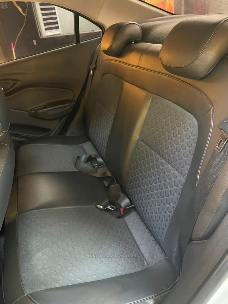 PRISMA 1.4 MPFI LTZ 8V FLEX 4P MANUAL - 2017 - NOVO HAMBURGO