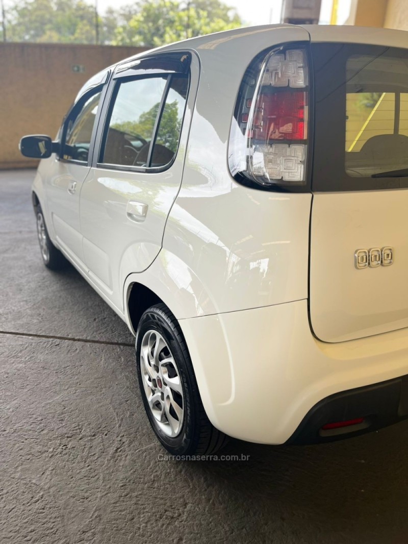 UNO 1.4 EVO EVOLUTION 8V FLEX 4P MANUAL - 2016 - CAXIAS DO SUL