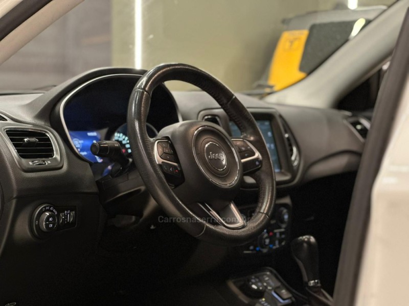 COMPASS 2.0 16V DIESEL TRAILHAWK 4X4 AUTOMÁTICO - 2017 - CAXIAS DO SUL
