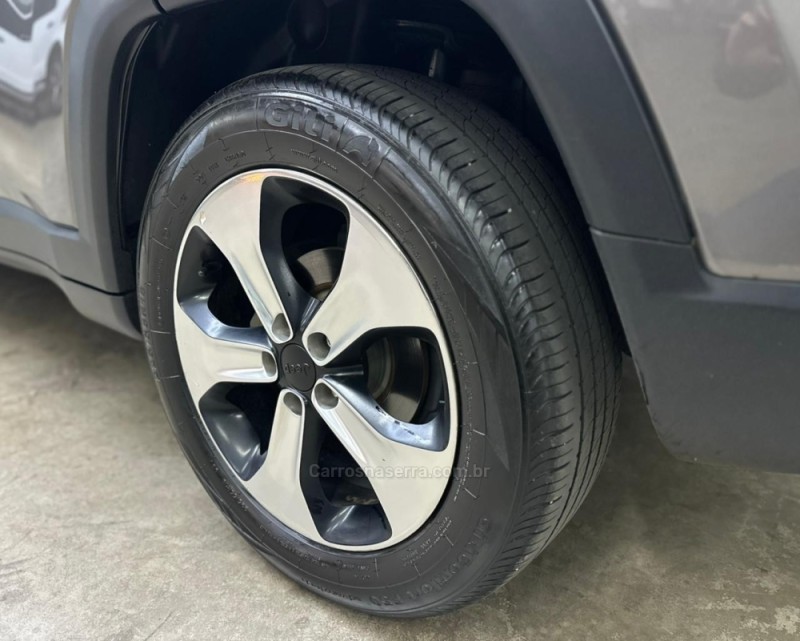 COMPASS 2.0 16V FLEX LONGITUDE AUTOMÁTICO - 2018 - VACARIA