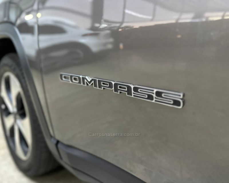 COMPASS 2.0 16V FLEX LONGITUDE AUTOMÁTICO - 2018 - VACARIA
