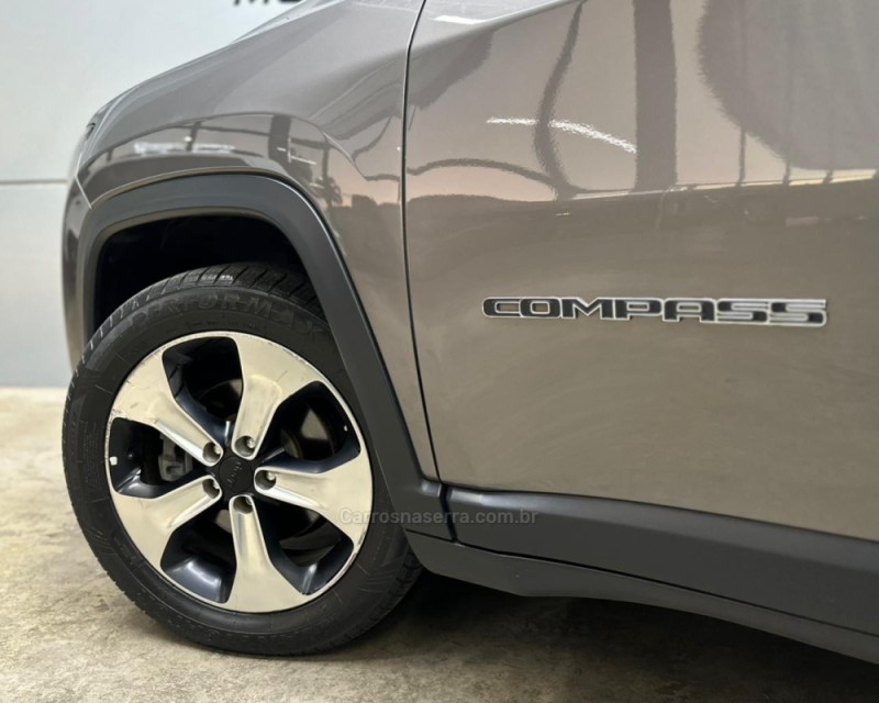 COMPASS 2.0 16V FLEX LONGITUDE AUTOMÁTICO - 2018 - VACARIA