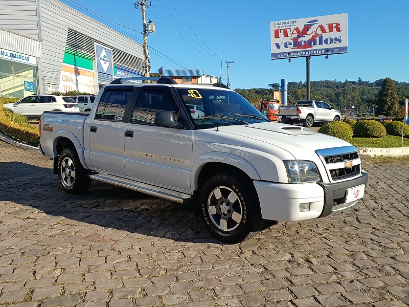 S10 2.8 EXECUTIVE 4X4 CD 12V TURBO INTERCOOLER DIESEL 4P MANUAL