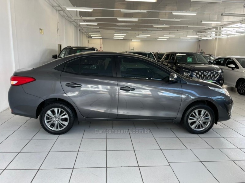 YARIS 1.5 16V FLEX SEDAN XL PLUS TECH MULTIDRIVE3 - 2022 - BENTO GONçALVES