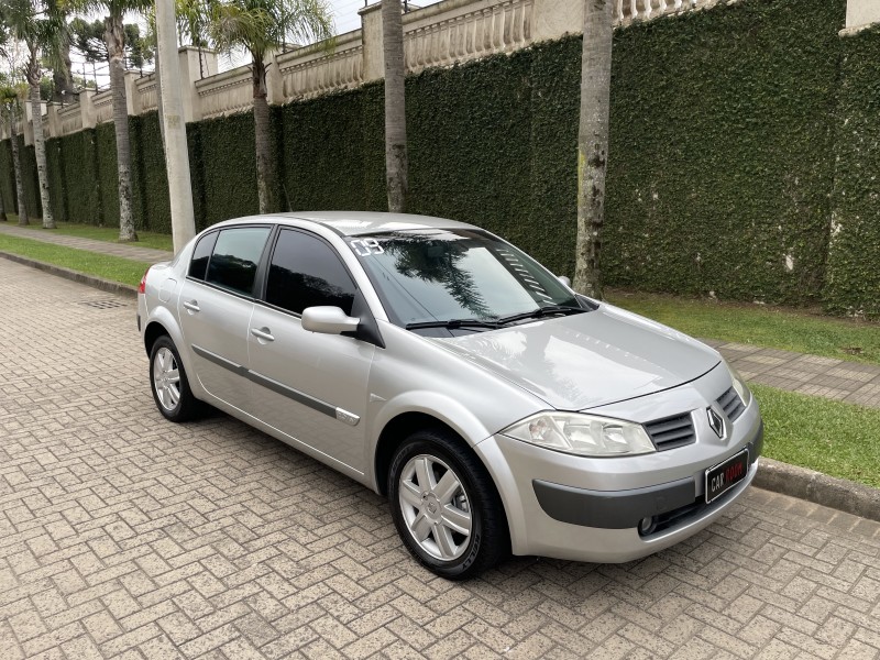MÉGANE 2.0 DYNAMIQUE SEDAN 16V GASOLINA 4P AUTOMÁTICO - 2009 - CAXIAS DO SUL