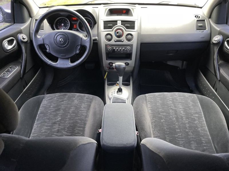 MÉGANE 2.0 DYNAMIQUE SEDAN 16V GASOLINA 4P AUTOMÁTICO - 2009 - CAXIAS DO SUL