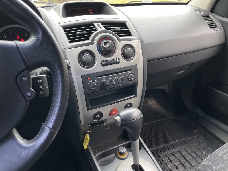 MÉGANE 2.0 DYNAMIQUE SEDAN 16V GASOLINA 4P AUTOMÁTICO - 2009 - CAXIAS DO SUL