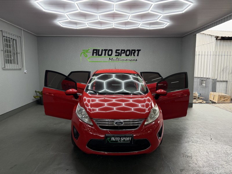 FIESTA 1.6 SE SEDAN 16V FLEX 4P MANUAL - 2012 - CAXIAS DO SUL