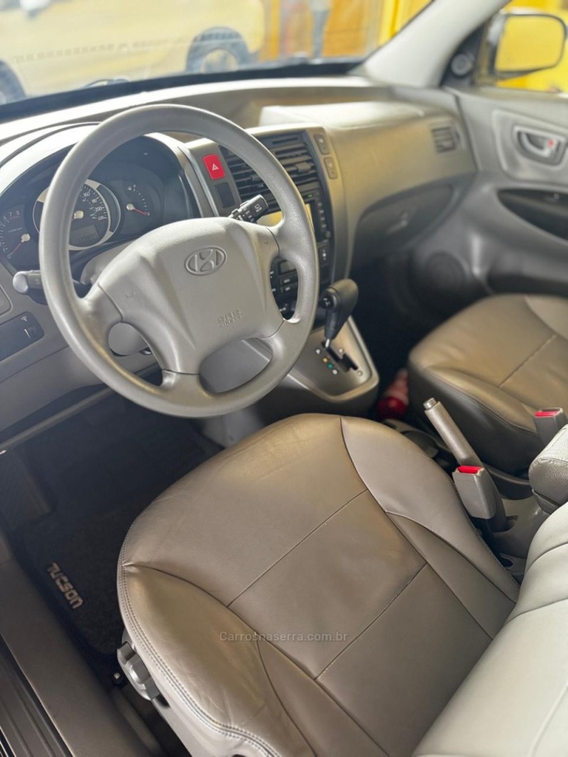 TUCSON 2.0 MPFI GLS 16V 143CV 2WD FLEX 4P AUTOMÁTICO - 2016 - CAXIAS DO SUL