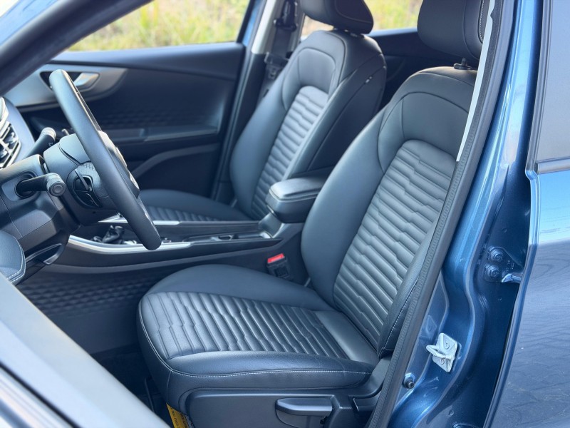 FASTBACK 1.0 TURBO 200 AUDACE HIBRÍDO 4P AUTOMÁTICO - 2025 - CANELA