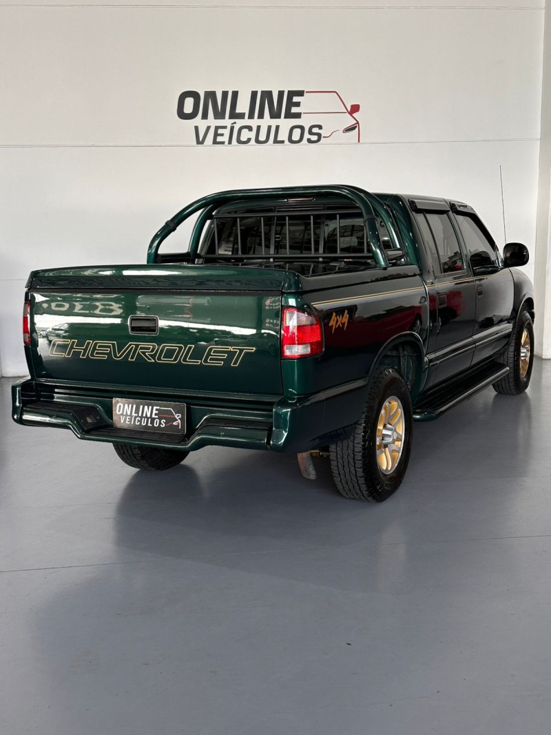 S10 2.5 DELUXE 4X4 CD 8V DIESEL 4P MANUAL - 2000 - FARROUPILHA