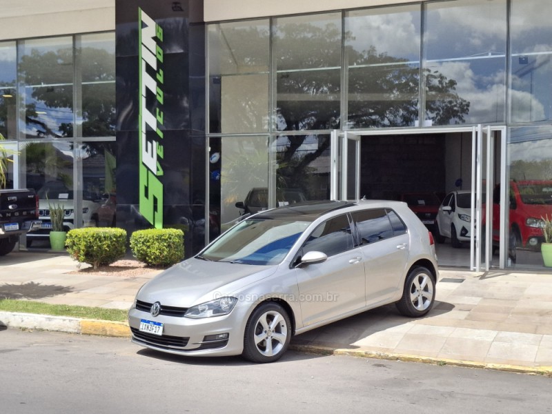 GOLF 1.0 TSI COMFORTLINE 12V TOTAL FLEX 4P MANUAL - 2017 - FARROUPILHA