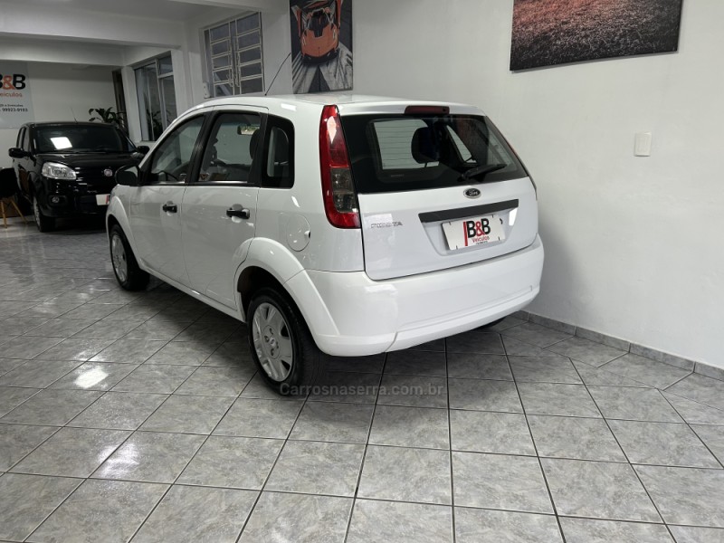 FIESTA 1.0 MPI CLASS 8V FLEX 4P MANUAL - 2013 - NOVA PRATA