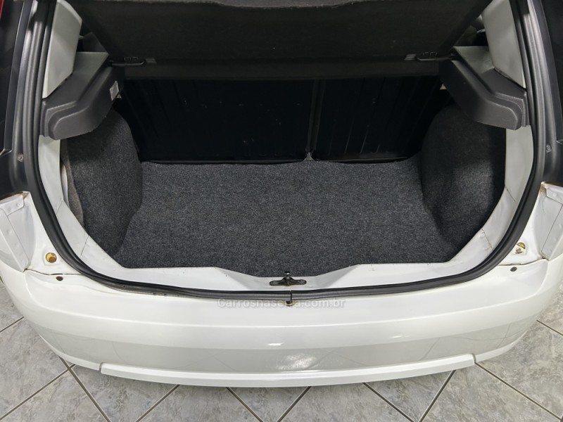 FIESTA 1.0 MPI CLASS 8V FLEX 4P MANUAL - 2013 - NOVA PRATA