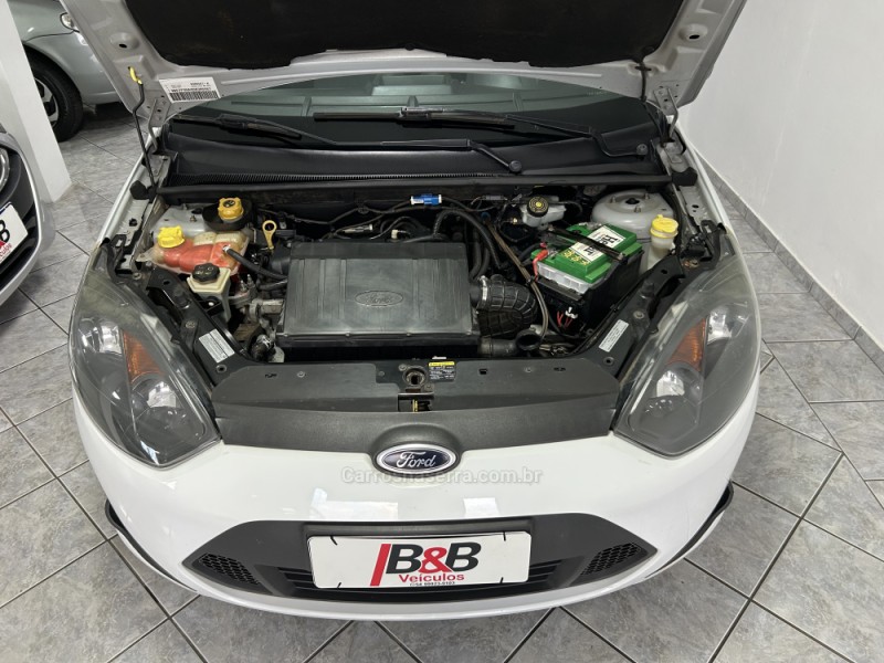 FIESTA 1.0 MPI CLASS 8V FLEX 4P MANUAL - 2013 - NOVA PRATA
