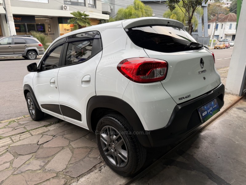 KWID 1.0 12V SCE FLEX INTENSE MANUAL - 2019 - BENTO GONçALVES