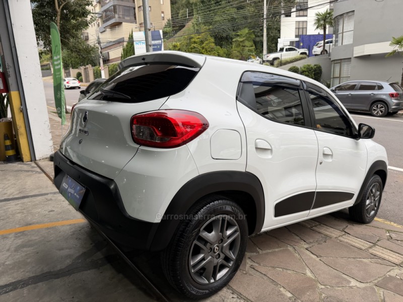 KWID 1.0 12V SCE FLEX INTENSE MANUAL - 2019 - BENTO GONçALVES