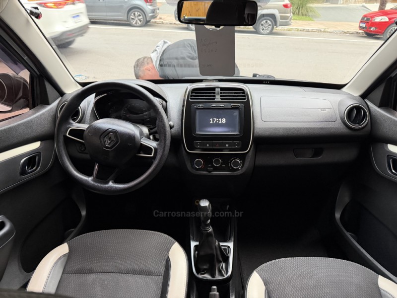 KWID 1.0 12V SCE FLEX INTENSE MANUAL - 2019 - BENTO GONçALVES