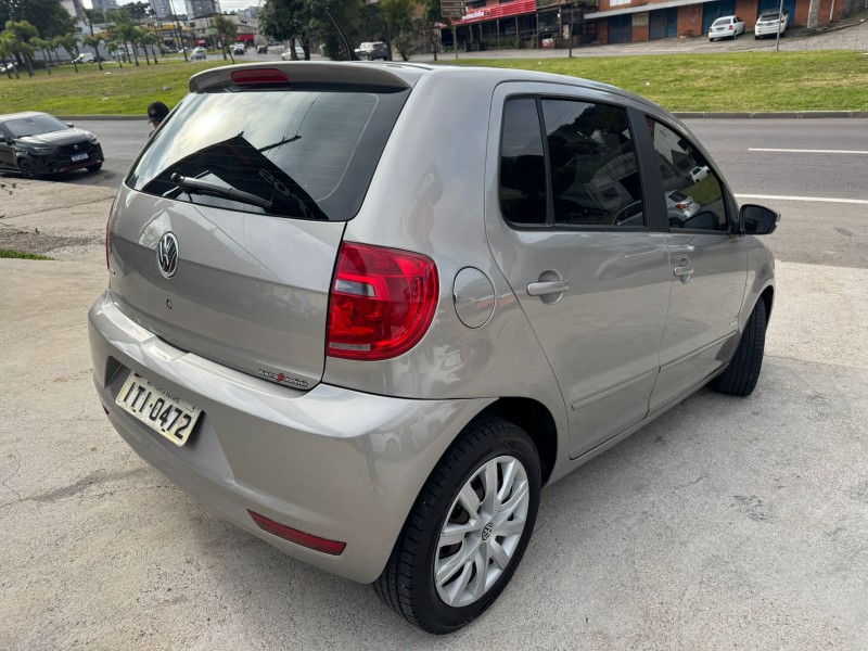 FOX 1.0 MI TRENDLINE 8V FLEX 4P MANUAL - 2013 - CAXIAS DO SUL