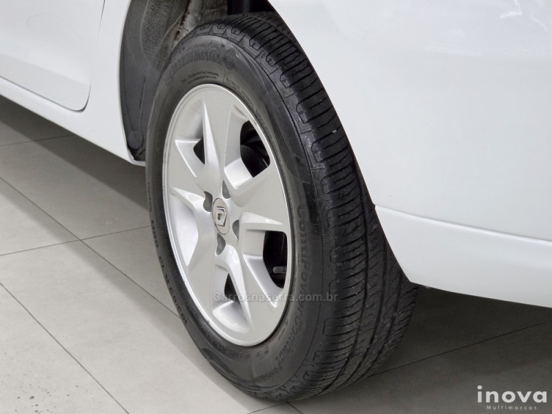 LOGAN 1.6 DYNAMIQUE 8V FLEX 4P MANUAL - 2015 - NOVO HAMBURGO