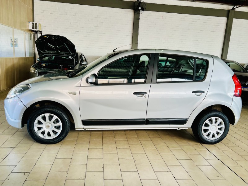 SANDERO 1.0 EXPRESSION 16V FLEX 4P MANUAL - 2011 - CAXIAS DO SUL