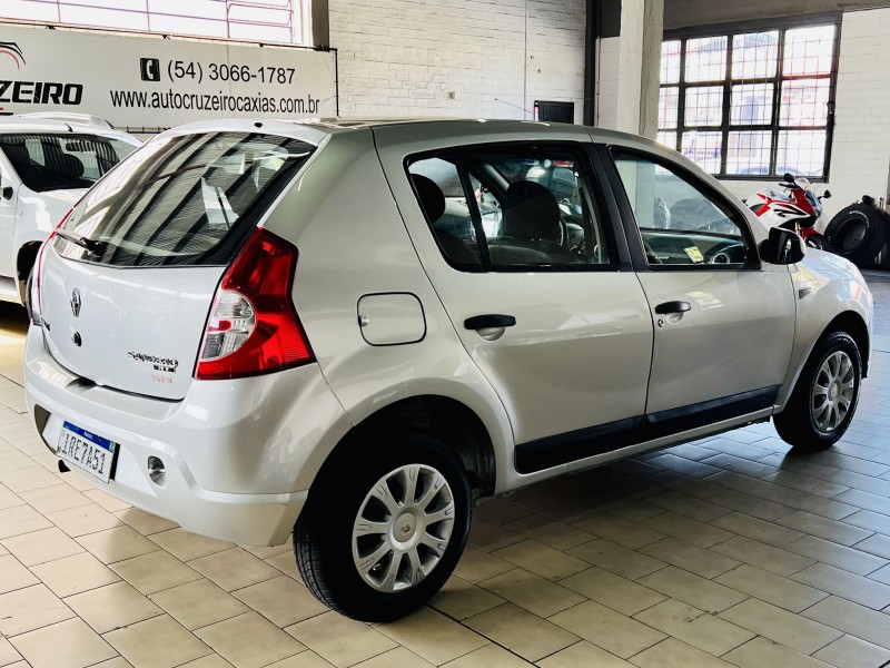 SANDERO 1.0 EXPRESSION 16V FLEX 4P MANUAL - 2011 - CAXIAS DO SUL
