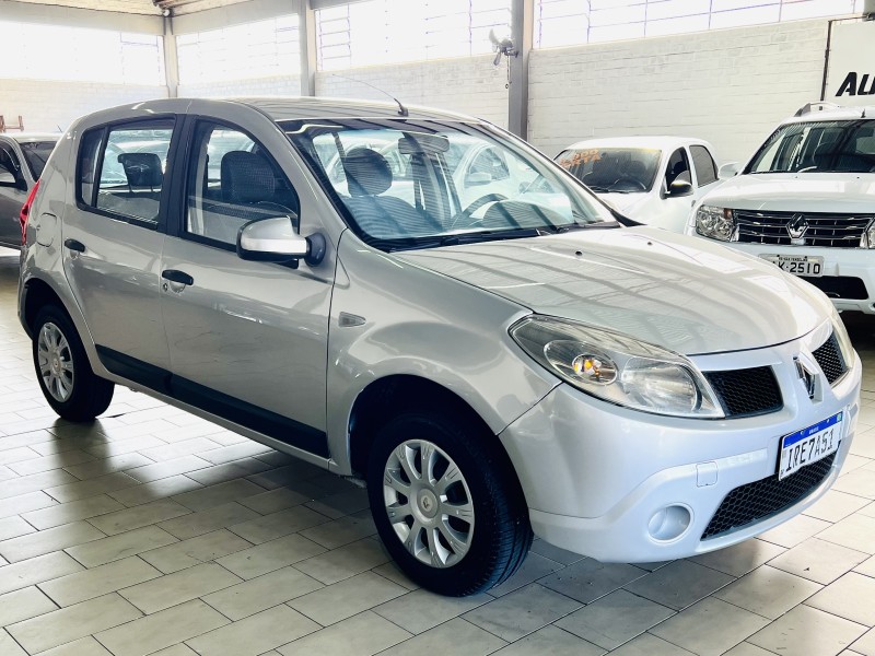 SANDERO 1.0 EXPRESSION 16V FLEX 4P MANUAL - 2011 - CAXIAS DO SUL