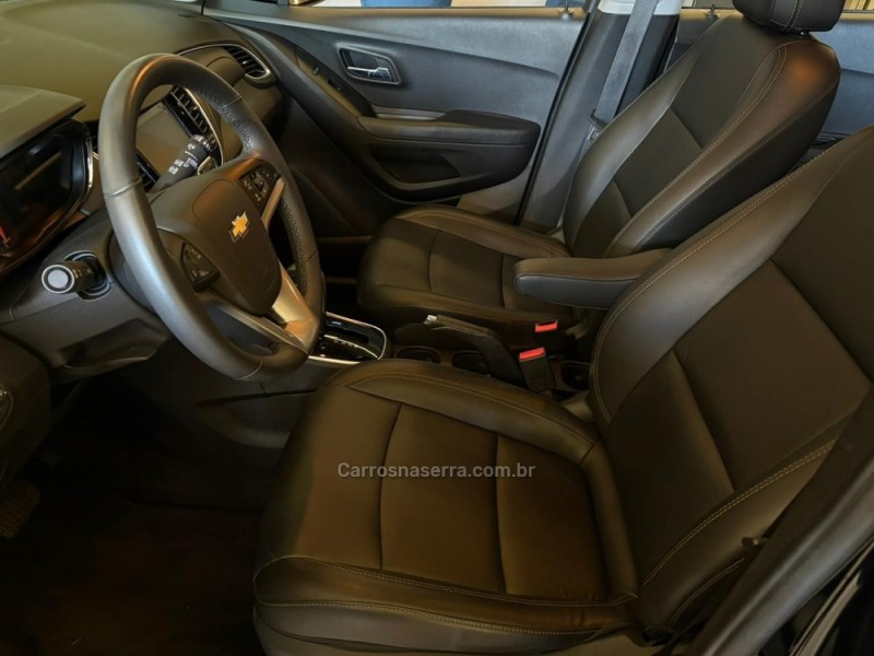 TRACKER 1.4 16V TURBO FLEX LTZ AUTOMÁTICO - 2017 - SAPIRANGA