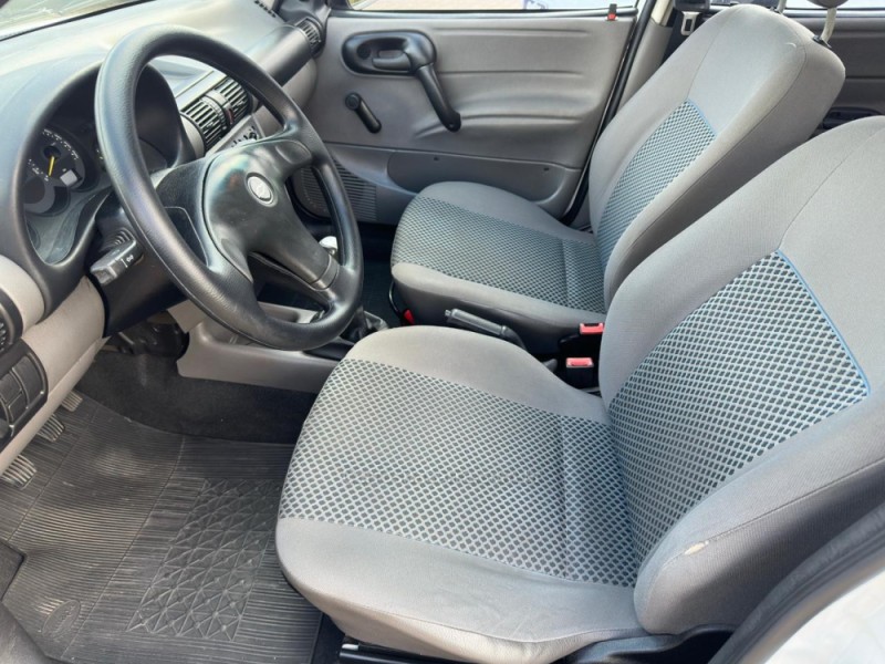 CLASSIC 1.0 VHC LIFE 8V FLEX 4P MANUAL - 2010 - SAPIRANGA