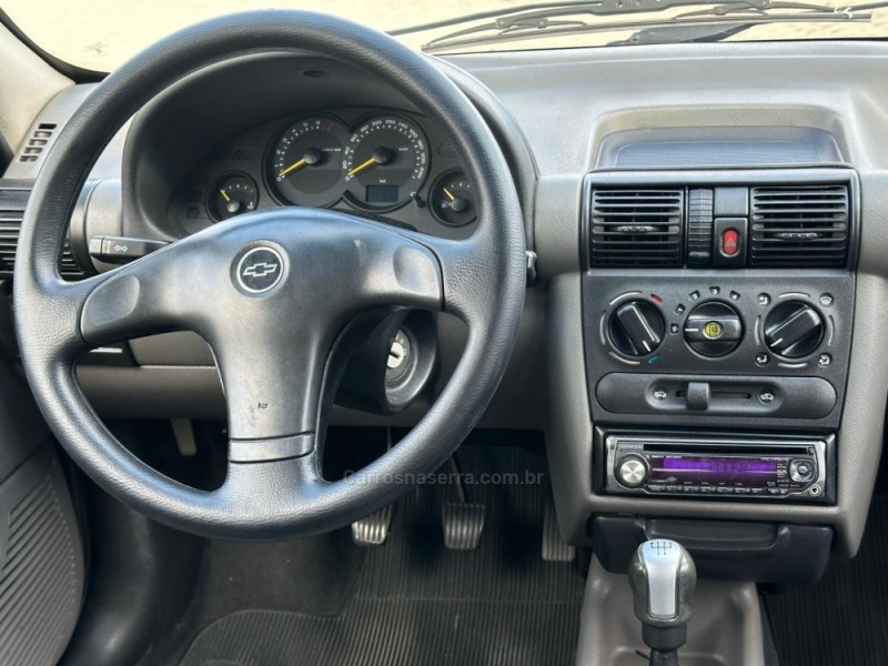CLASSIC 1.0 VHC LIFE 8V FLEX 4P MANUAL - 2010 - SAPIRANGA