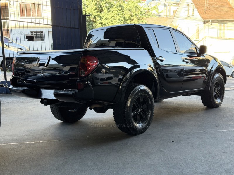 L200 TRITON 3.2 HPE 4X4 CD 16V TURBO INTERCOOLER DIESEL 4P AUTOMÁTICO - 2010 - CAXIAS DO SUL