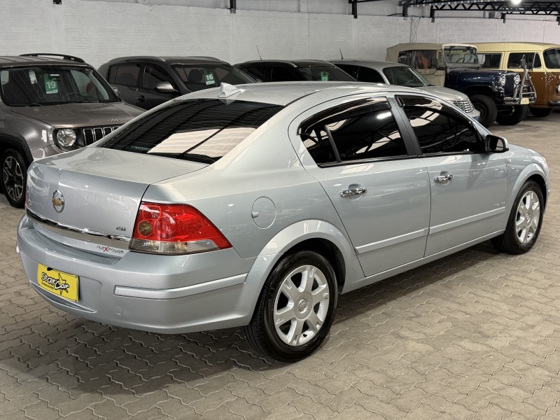 VECTRA 2.0 MPFI ELEGANCE 8V FLEX 4P AUTOMÁTICO - 2006 - CAXIAS DO SUL