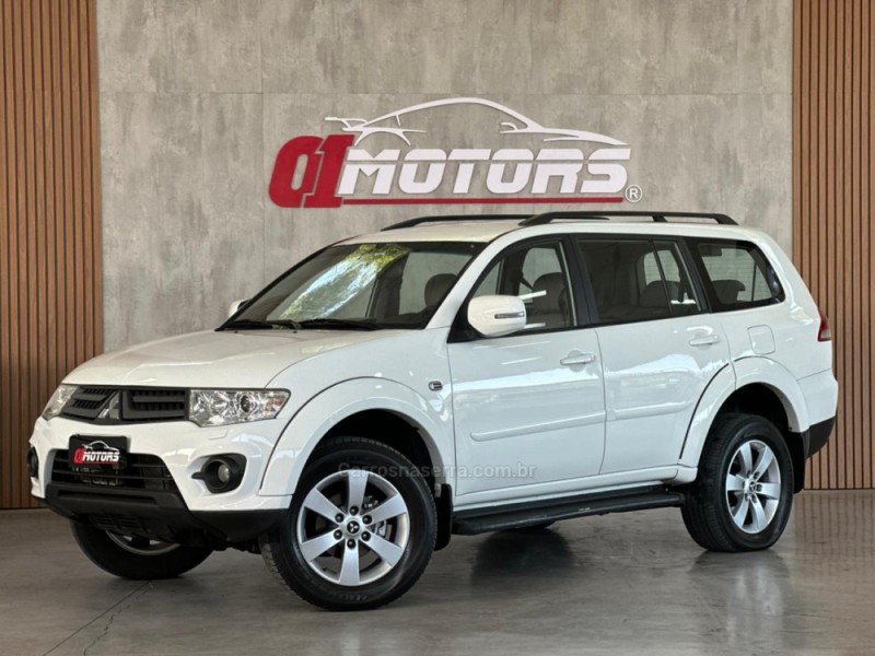 PAJERO DAKAR 3.2 HPE S 4X4 7 LUGARES 16V TURBO INTERCOOLER DIESEL 4P AUTOMÁTICO - 2016 - NOVO HAMBURGO