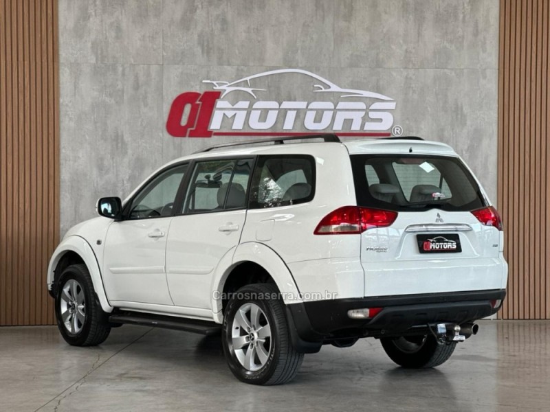 PAJERO DAKAR 3.2 HPE S 4X4 7 LUGARES 16V TURBO INTERCOOLER DIESEL 4P AUTOMÁTICO - 2016 - NOVO HAMBURGO