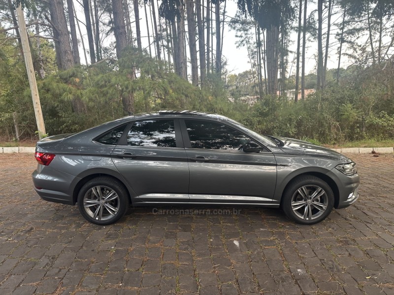JETTA 1.4 R-LINE 250 16V TSI FLEX 4P AUTOMÁTICO - 2020 - NOVA PRATA