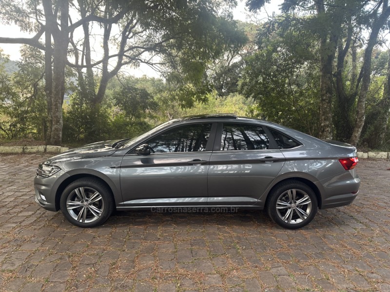 JETTA 1.4 R-LINE 250 16V TSI FLEX 4P AUTOMÁTICO - 2020 - NOVA PRATA
