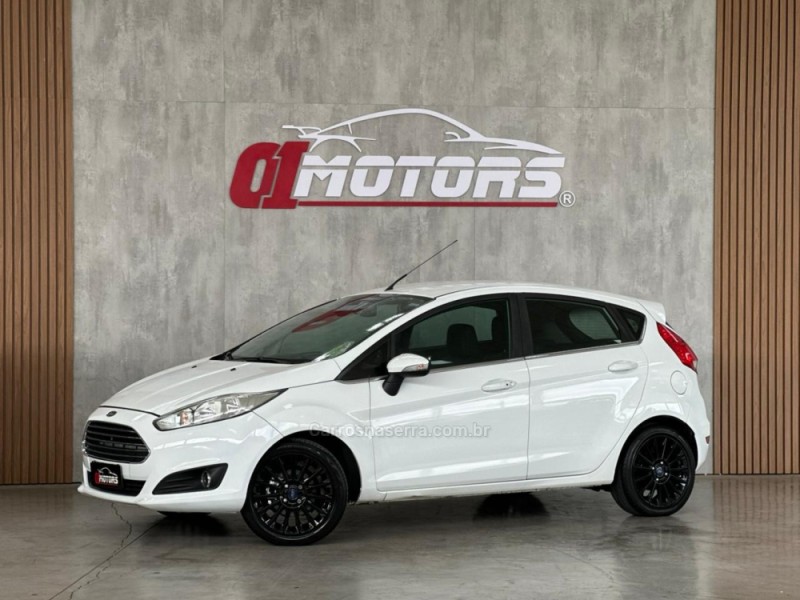 FIESTA 1.6 TITANIUM HATCH 16V FLEX 4P AUTOMÁTICO - 2016 - NOVO HAMBURGO