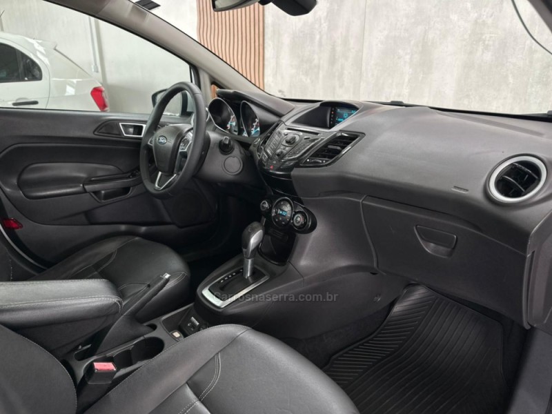 FIESTA 1.6 TITANIUM HATCH 16V FLEX 4P AUTOMÁTICO - 2016 - NOVO HAMBURGO