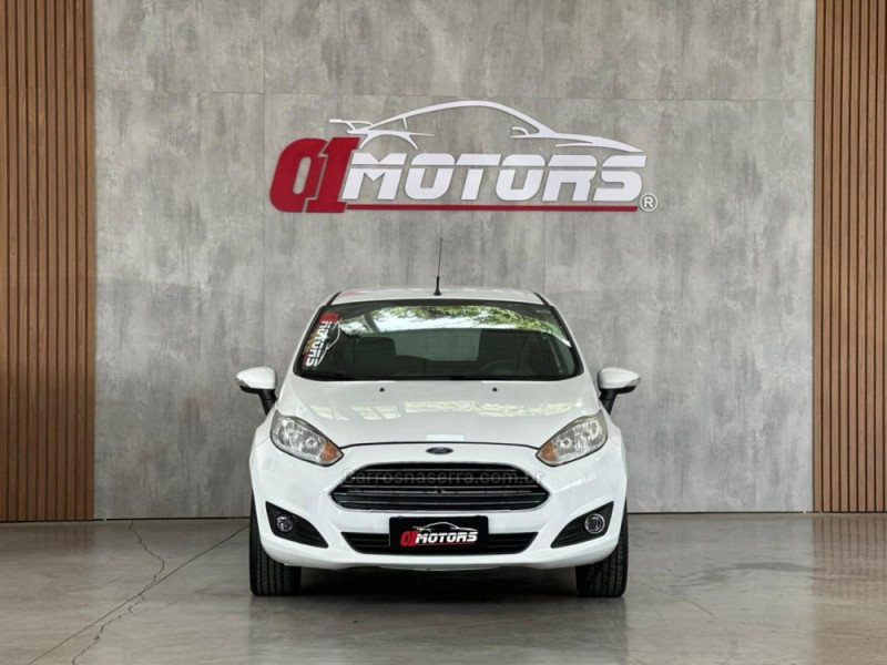 FIESTA 1.6 TITANIUM HATCH 16V FLEX 4P AUTOMÁTICO - 2016 - NOVO HAMBURGO