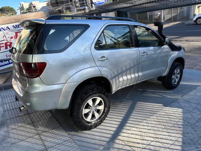 HILUX SW4 3.0 SRV 4X4 CD 16V TURBO INTERCOOLER DIESEL 4P AUTOMÁTICO - 2008 - CAXIAS DO SUL