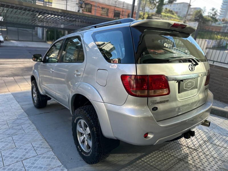 HILUX SW4 3.0 SRV 4X4 CD 16V TURBO INTERCOOLER DIESEL 4P AUTOMÁTICO - 2008 - CAXIAS DO SUL