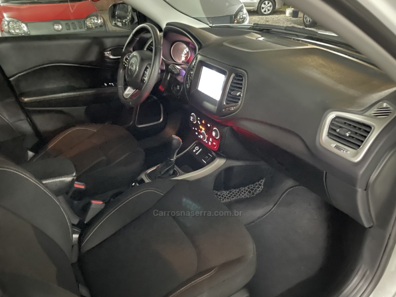COMPASS 2.0 16V FLEX SPORT AUTOMÁTICO - 2020 - CAXIAS DO SUL