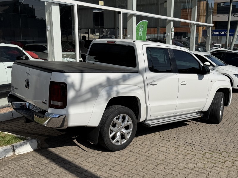 AMAROK 3.0 V6 TDI HIGHLINE CD DIESEL 4MOTION AUTOMÁTICO - 2023 - CAXIAS DO SUL