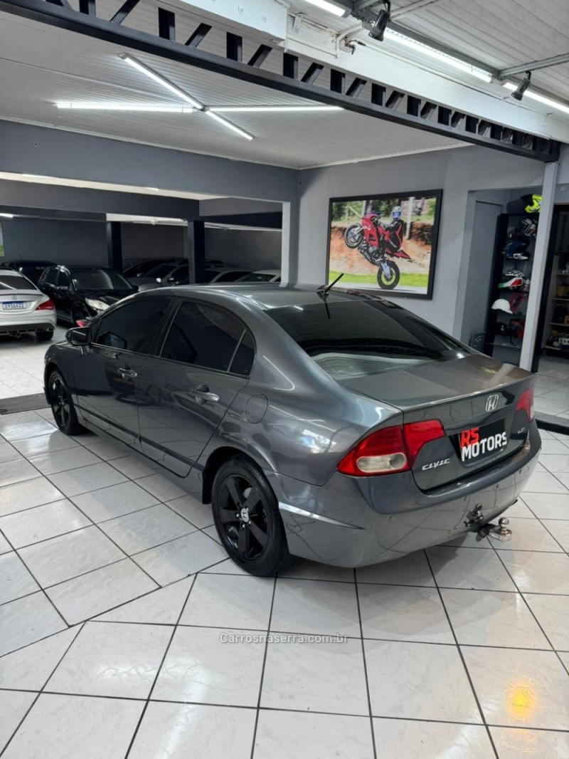 CIVIC 1.8 LXS 16V GASOLINA 4P AUTOMÁTICO - 2008 - CAXIAS DO SUL