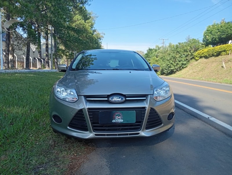 FOCUS 1.6 S HATCH 16V FLEX 4P AUTOMÁTICO - 2014 - VENâNCIO AIRES