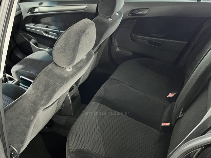 VECTRA 2.0 SFI GT HATCH 8V FLEX 4P MANUAL - 2008 - CAXIAS DO SUL